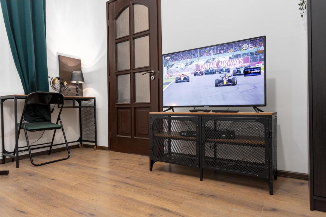 Green Goblin Apartment With Free Private Parking Budapesta Exterior foto