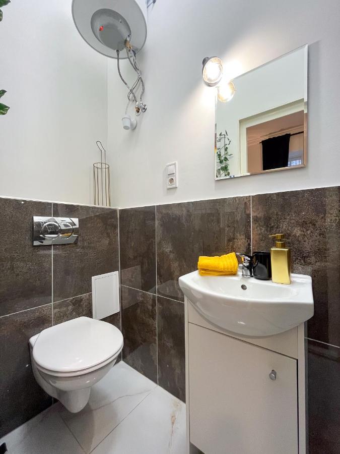 Green Goblin Apartment With Free Private Parking Budapesta Exterior foto