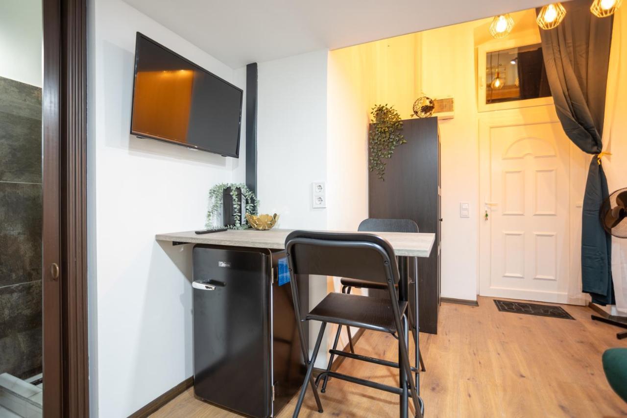 Green Goblin Apartment With Free Private Parking Budapesta Exterior foto