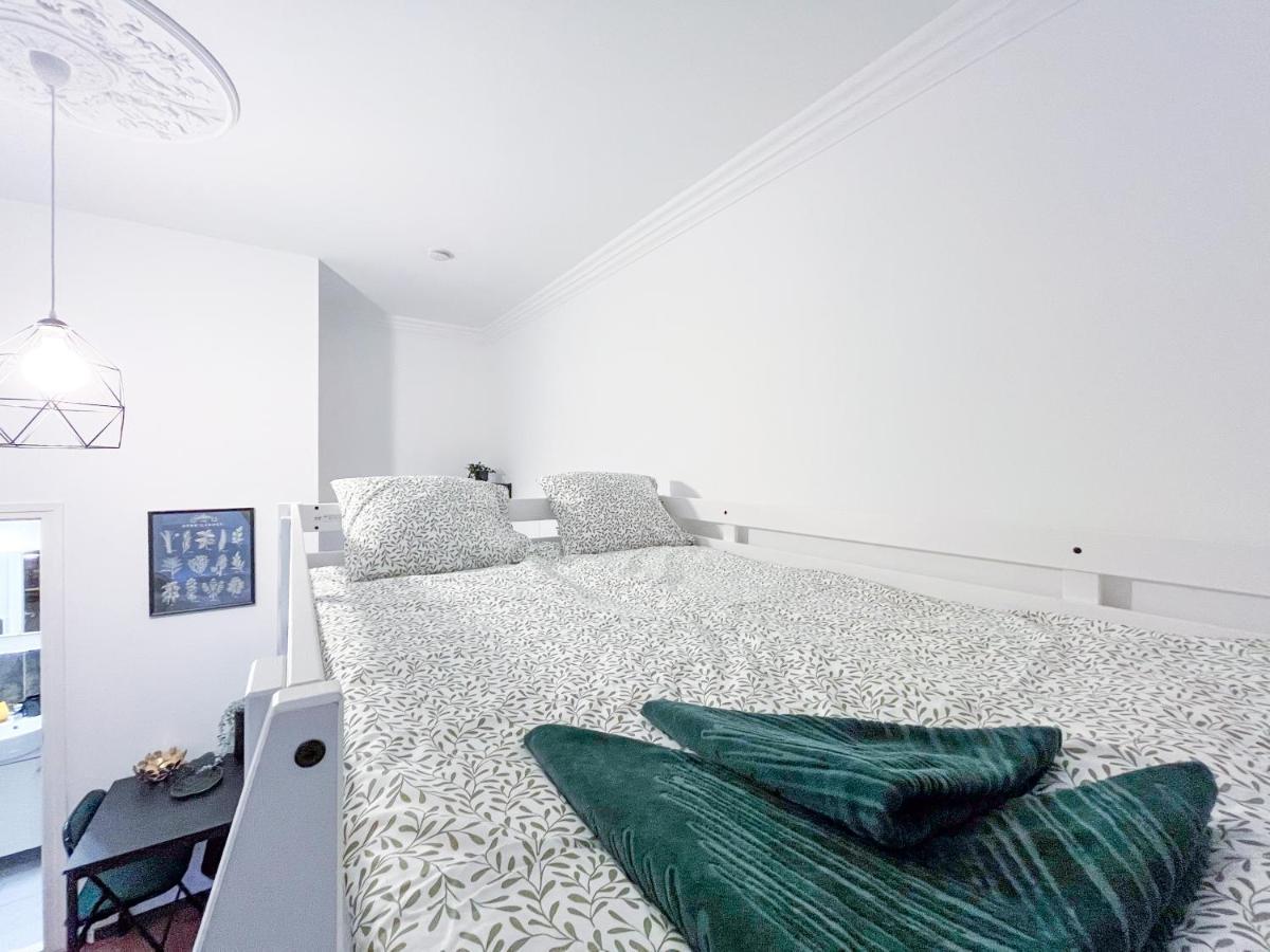 Green Goblin Apartment With Free Private Parking Budapesta Exterior foto